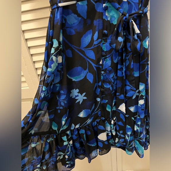 Calvin Klein  V-Neck Flutter Short Sleeve Tie Waist Floral Chiffon Midi Dress - Picture 5 of 8